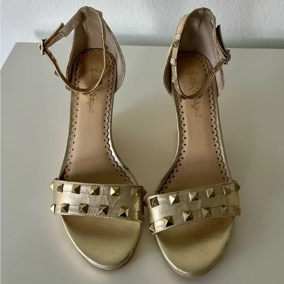 Lilly Pulitzer Gold Studded Wedge Sandals 8 - Picture 8 of 11